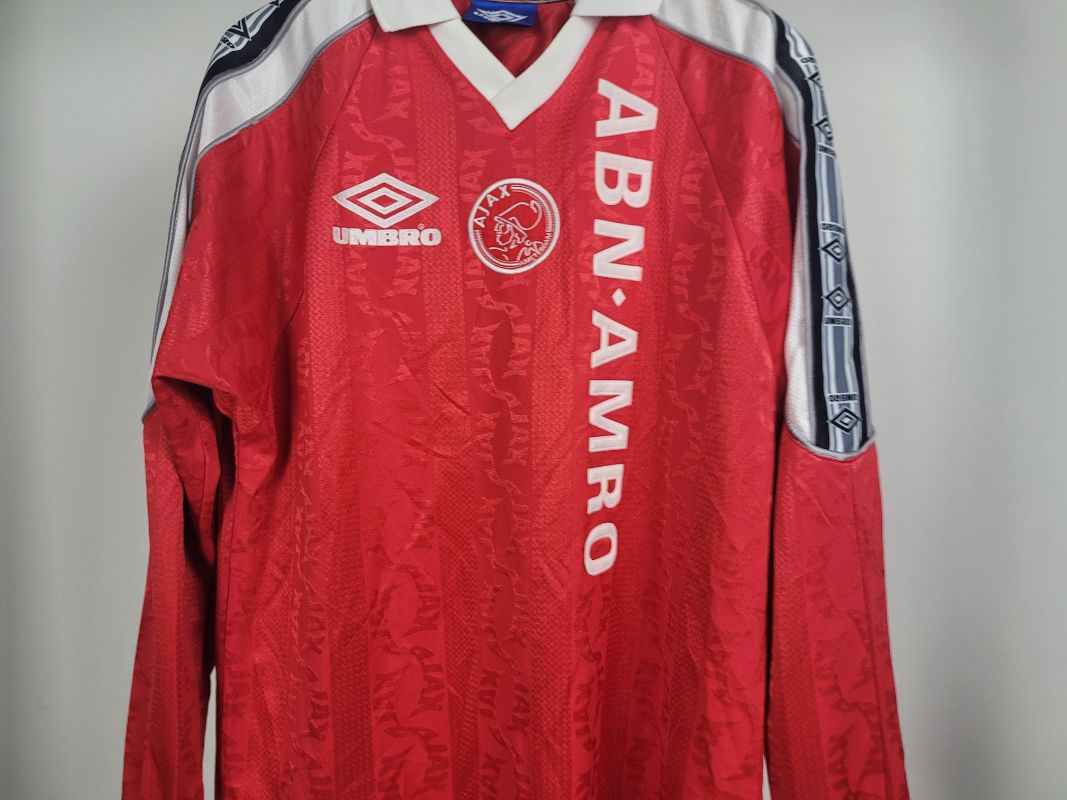 
                  
                    AFC Ajax Training Issued Sweatshirt 1998-1999
                  
                