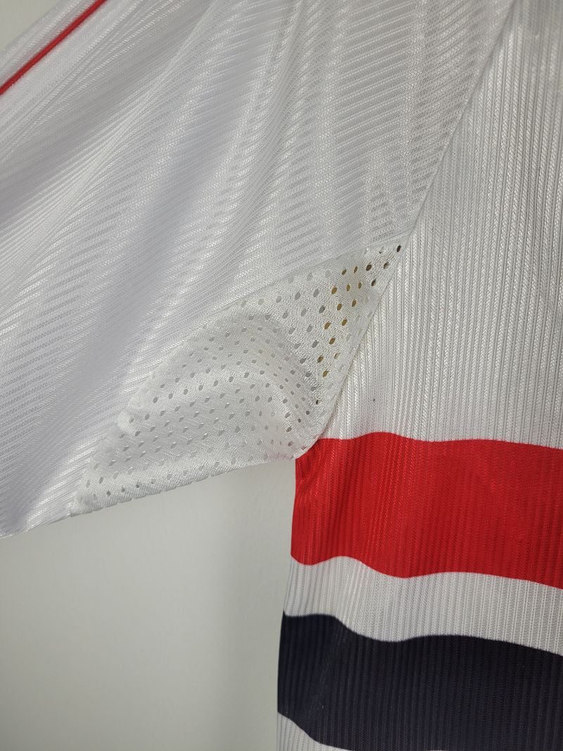 
                  
                    Original São Paolo F.C. Home Jersey #10 1999-2000 - M
                  
                