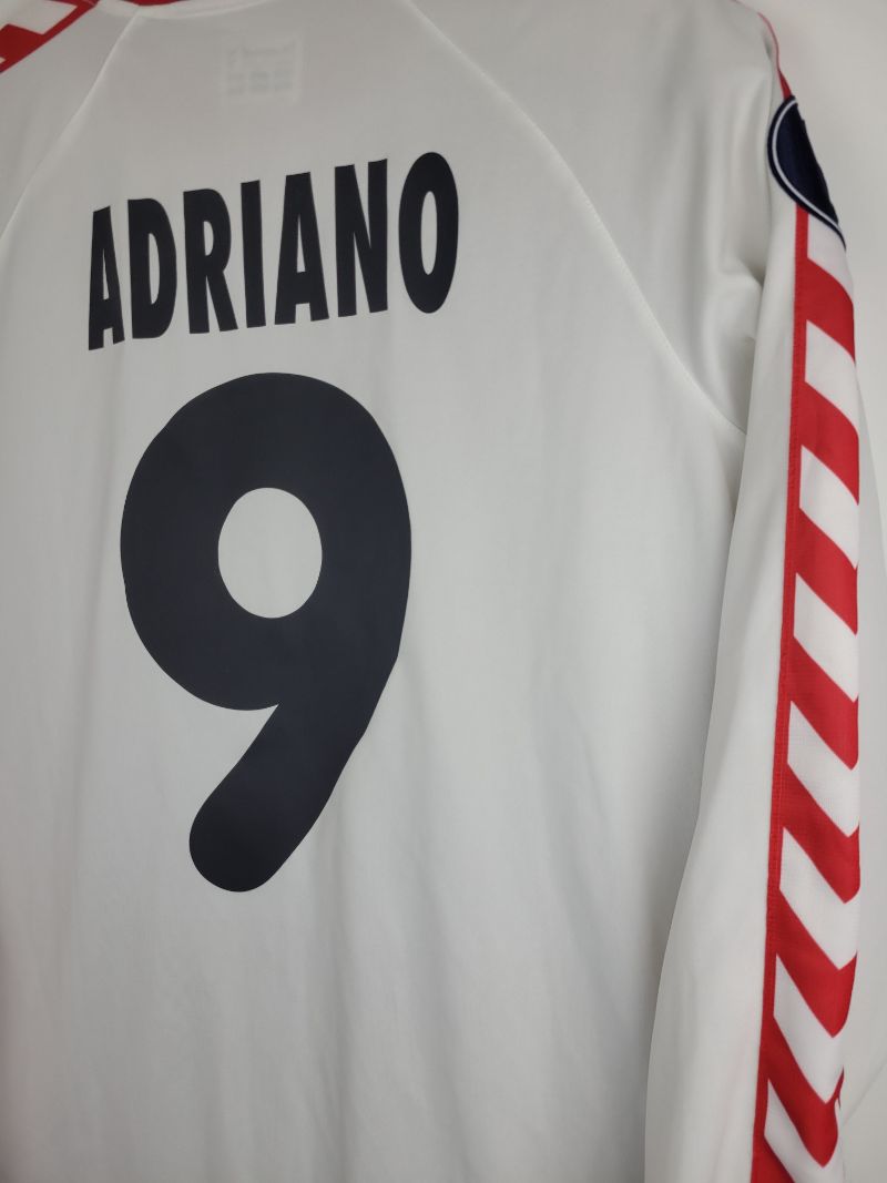 
                  
                    Original FC Thun *Matchworn* Away Jersey #9 Adriano 2005-2006 - M
                  
                
