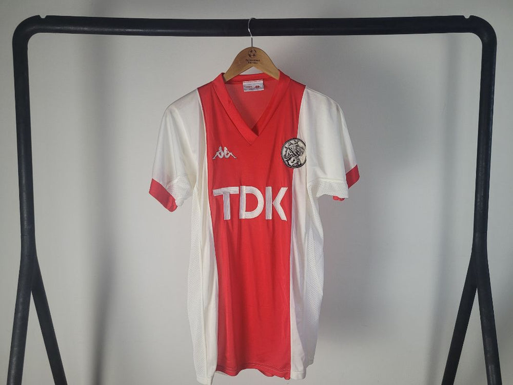 
                  
                    AFC Ajax 1986-1987 Match-Issued Home shirt (vs. Zaragoza 3-0)
                  
                