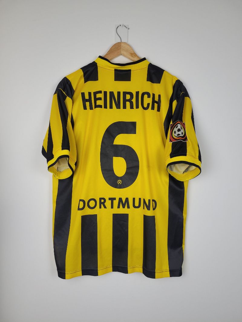 
                  
                    Original Borussia Dortmund Home Jersey #6 Heinrich 2001-2002 - L
                  
                