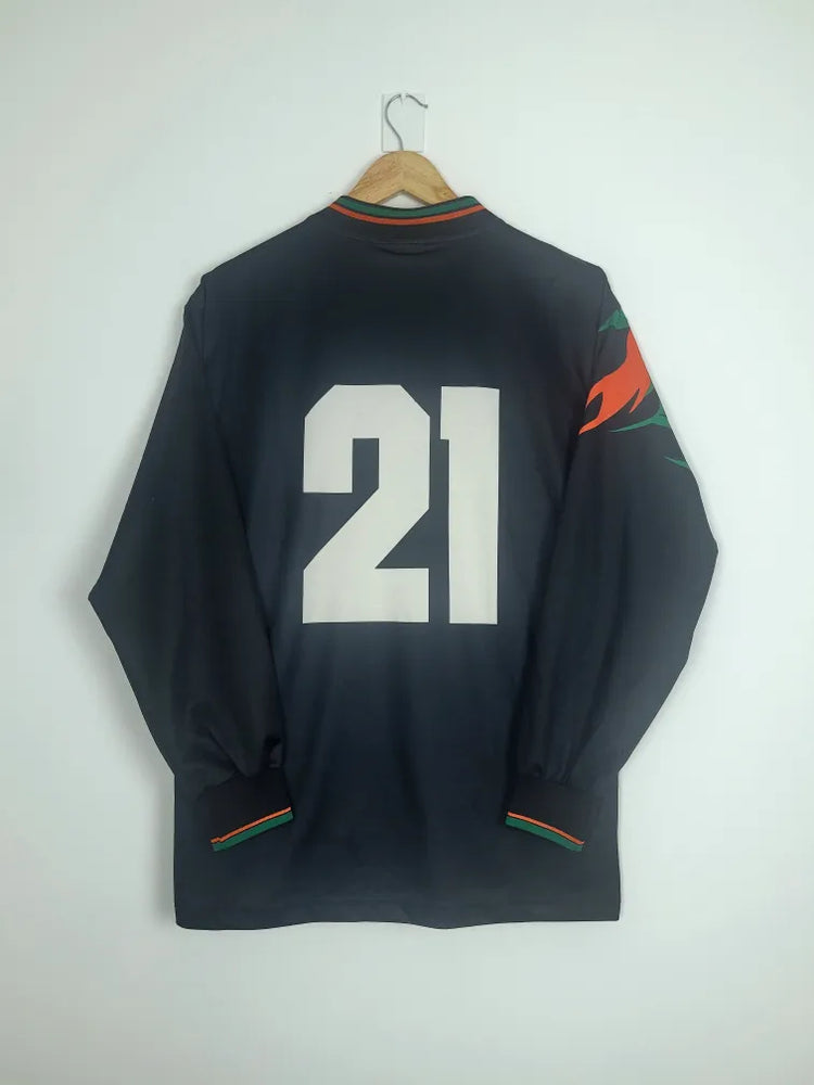 
                  
                    Original Venezia FC *Player-spec* Home Jersey 1998-1999 #21 - L
                  
                
