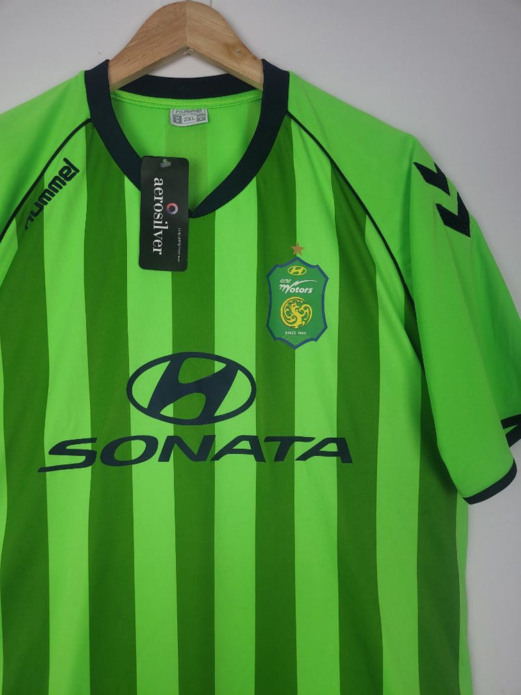 
                  
                    Original Jeonbuk Hyundai Motors Home Jersey 2011 - XXL fits XL/L
                  
                