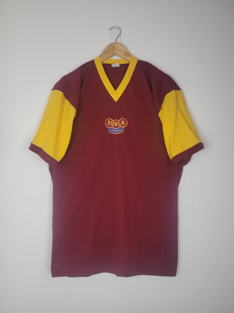 
                  
                    Original Dukla Prague FK Fan Shirt 80s/90s - XXL
                  
                
