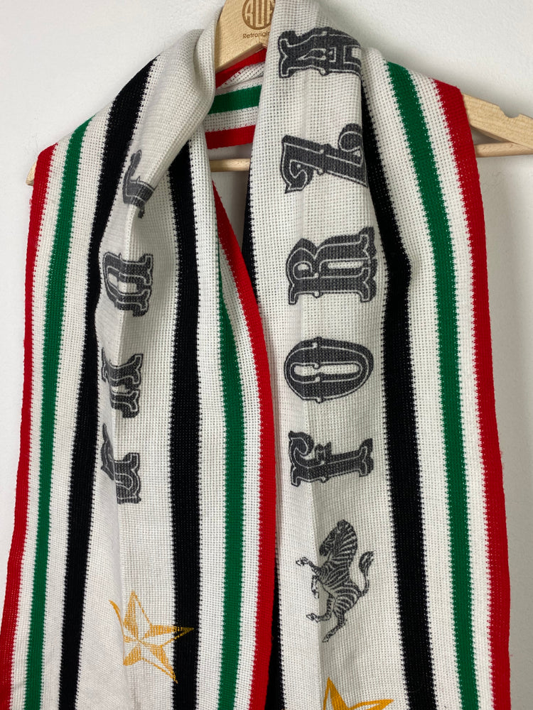 
                  
                    Original Juventus F.C. scarf
                  
                