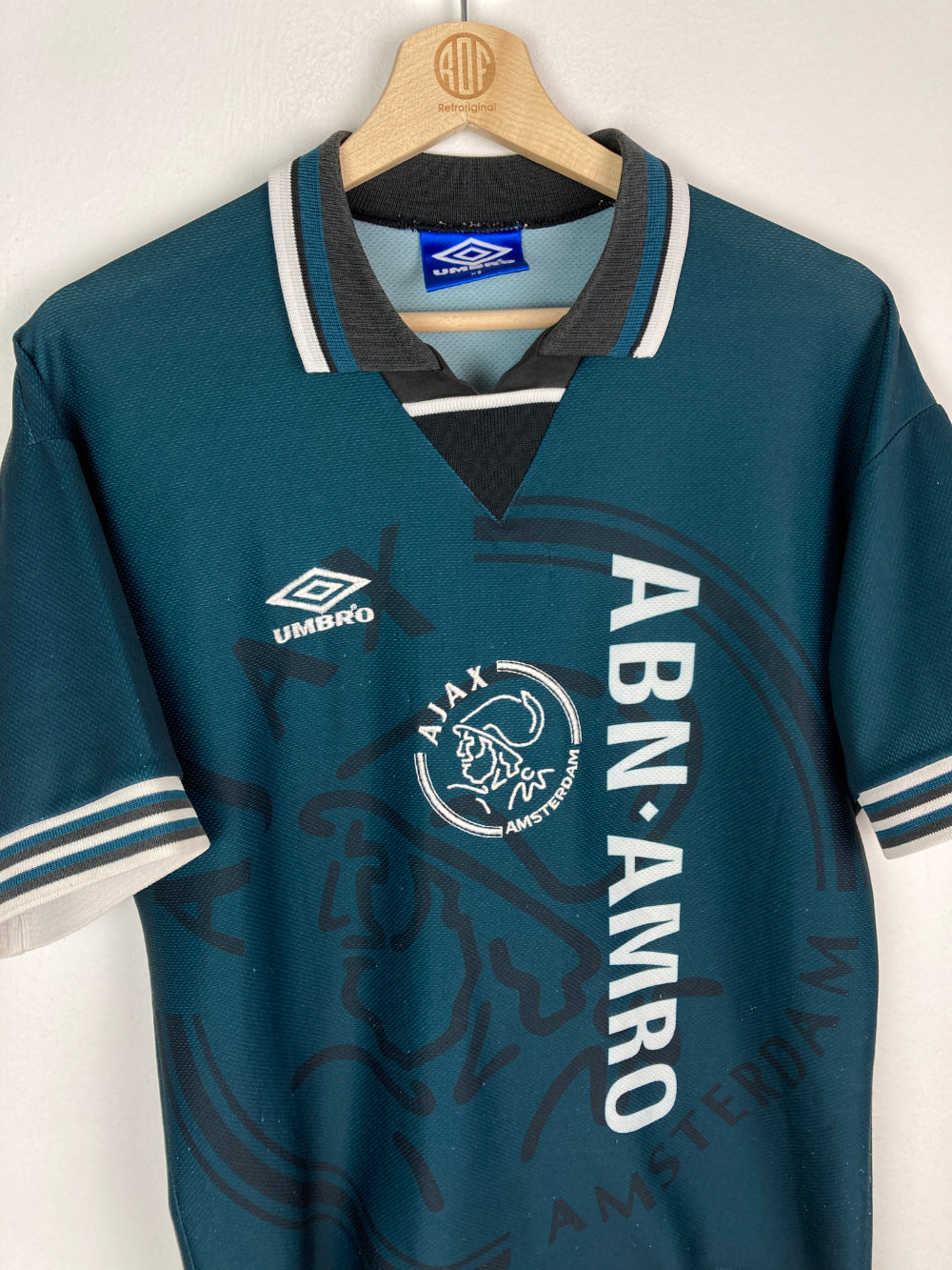 
                  
                    Original Ajax AFC Away Jersey 1995-1996 - XS
                  
                