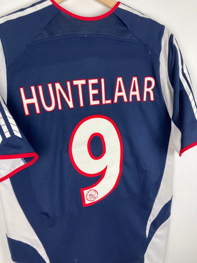 
                  
                    Original Ajax AFC Away Jersey 2005-2006 #9 Huntelaar - L
                  
                