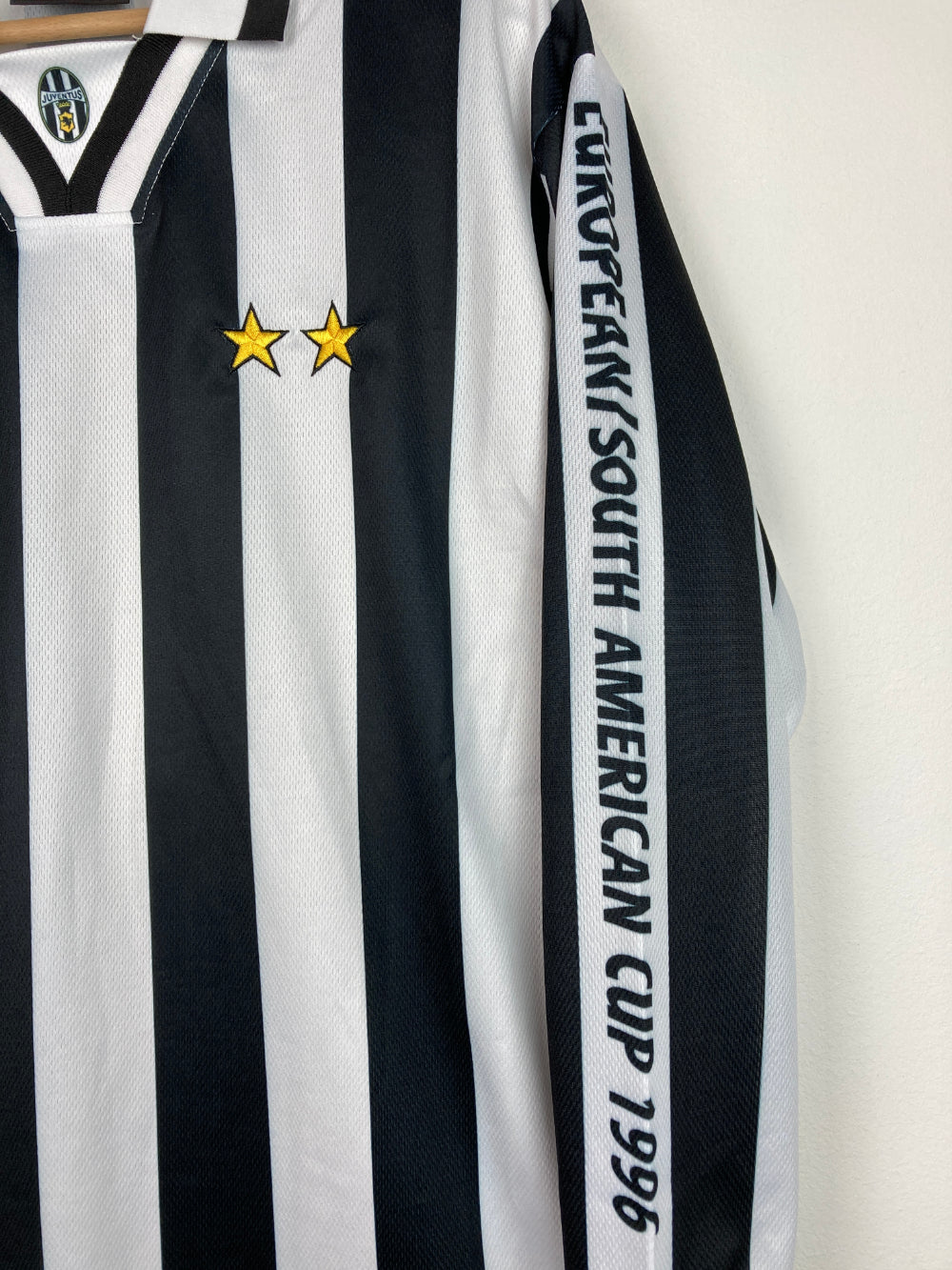 
                  
                    Original Juventus FC Cup Jersey 1996 #10 Del Piero - M
                  
                