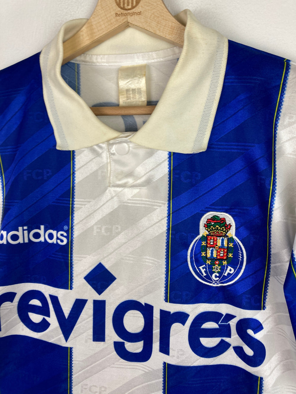 
                  
                    Original FC Porto Home Jersey 1995-1996 - S
                  
                