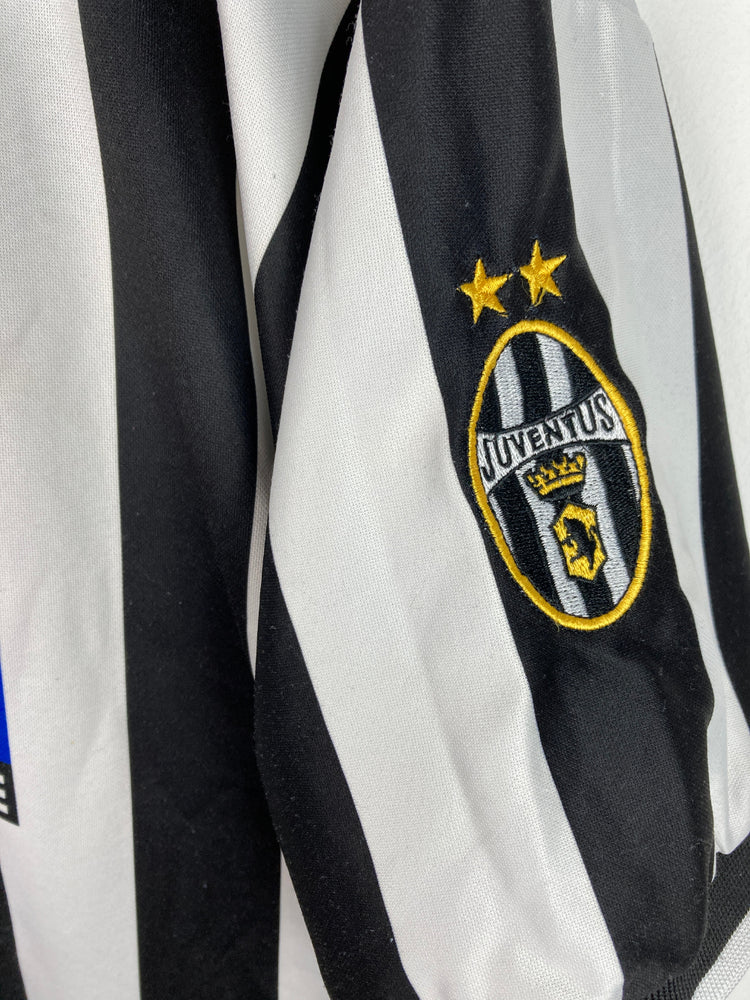 
                  
                    Original Juventus FC Home Jersey 1998-1999 - XL
                  
                