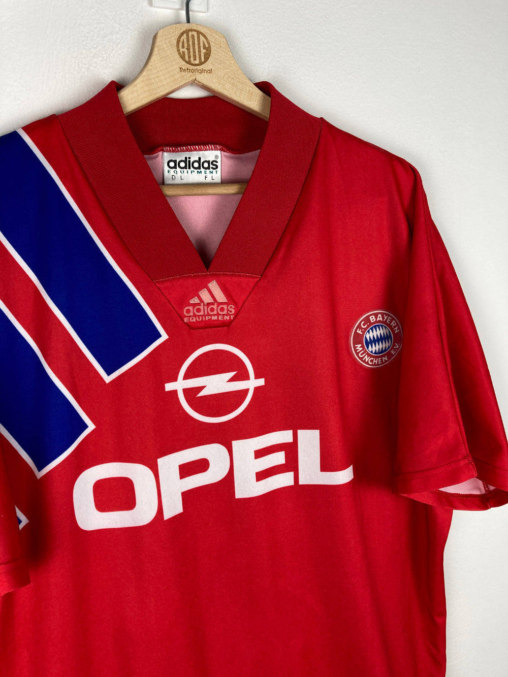 
                  
                    Original Bayern München FC Home Jersey 1991-1993 - L
                  
                