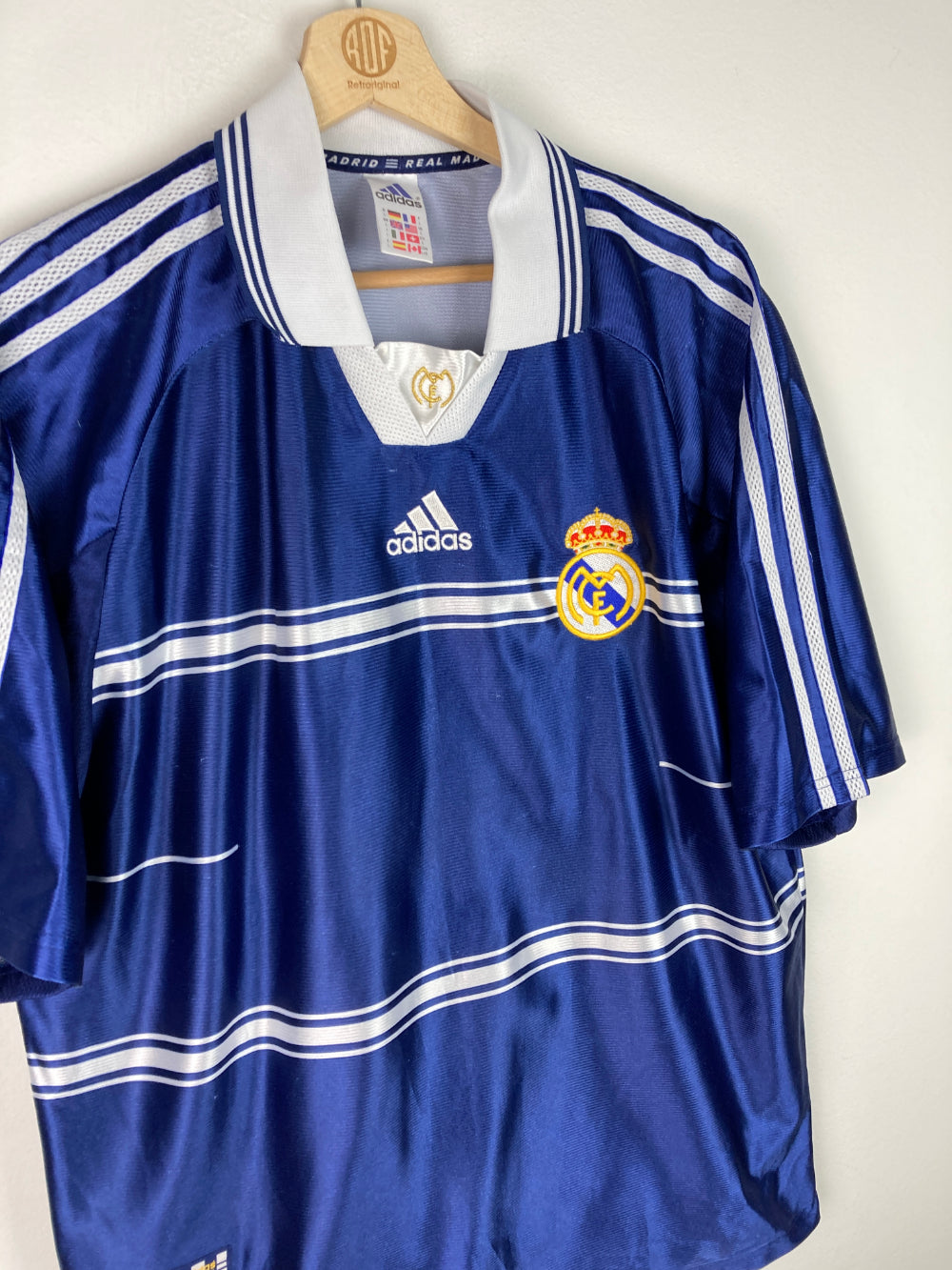 
                  
                    Original Real Madrid CF Away Jersey 1998-1999 - L
                  
                