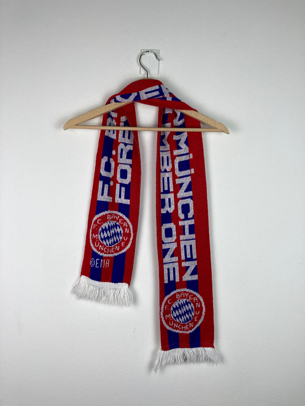 
                  
                    Original Bayern München FC Scarf
                  
                