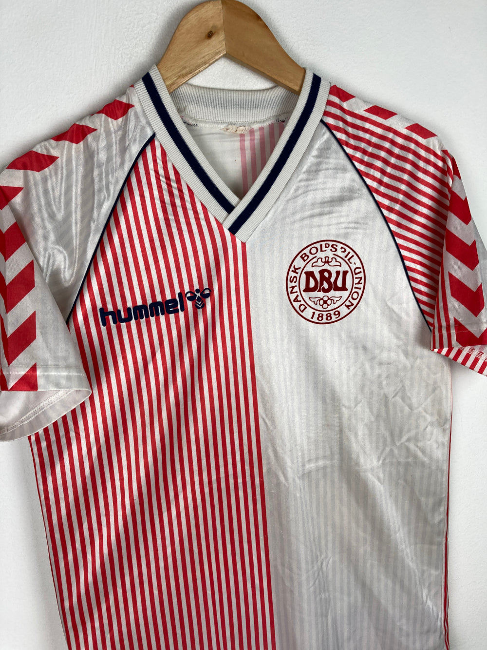 
                  
                    Original Denmark Away Jersey #11 Laudrup 1986-1987 - L
                  
                