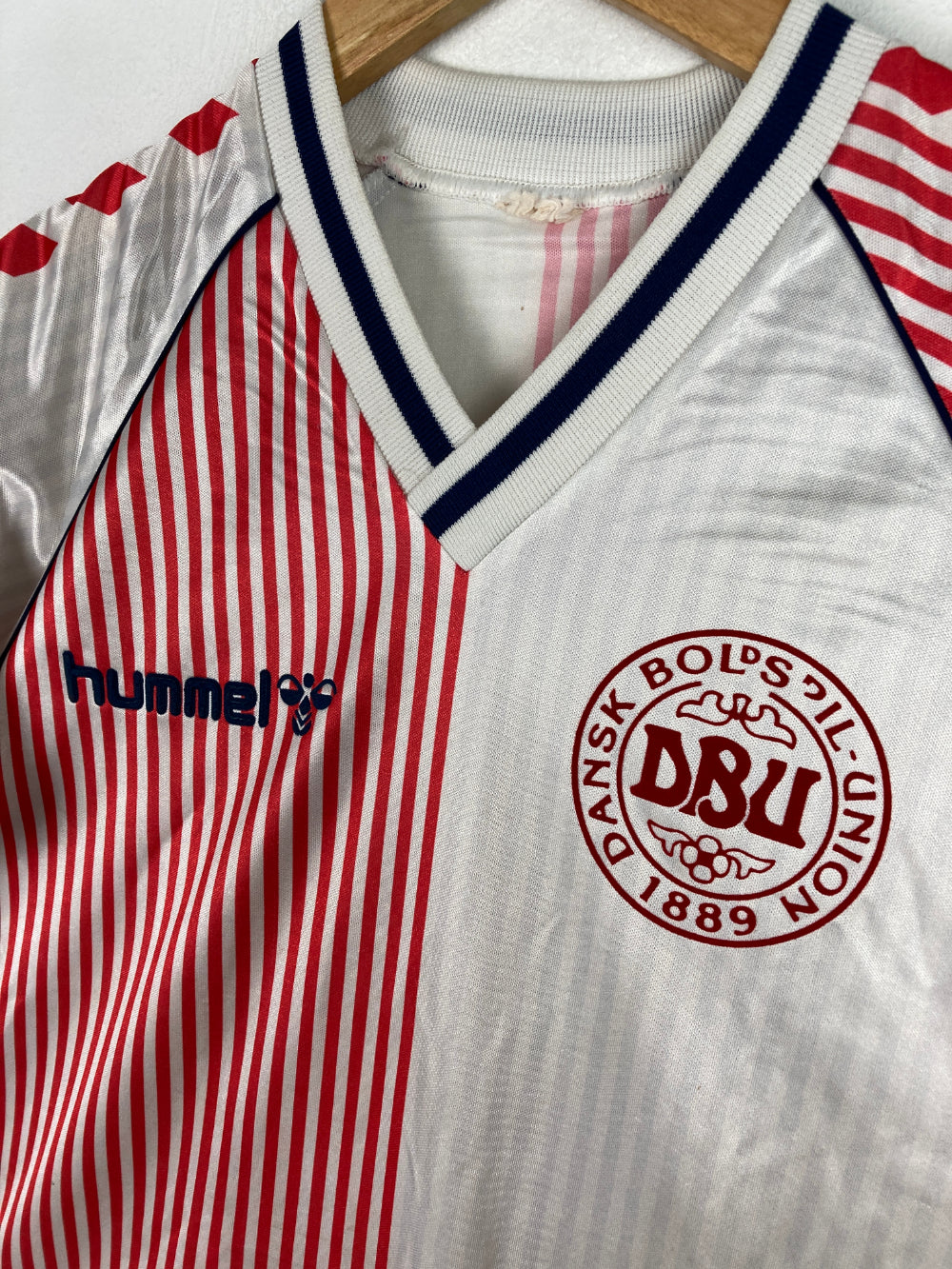 
                  
                    Original Denmark Away Jersey #11 Laudrup 1986-1987 - L
                  
                