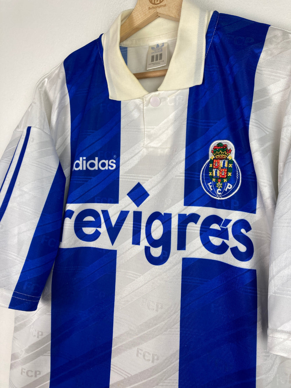 
                  
                    Original FC Porto Home Jersey 1995-1996 - XL
                  
                