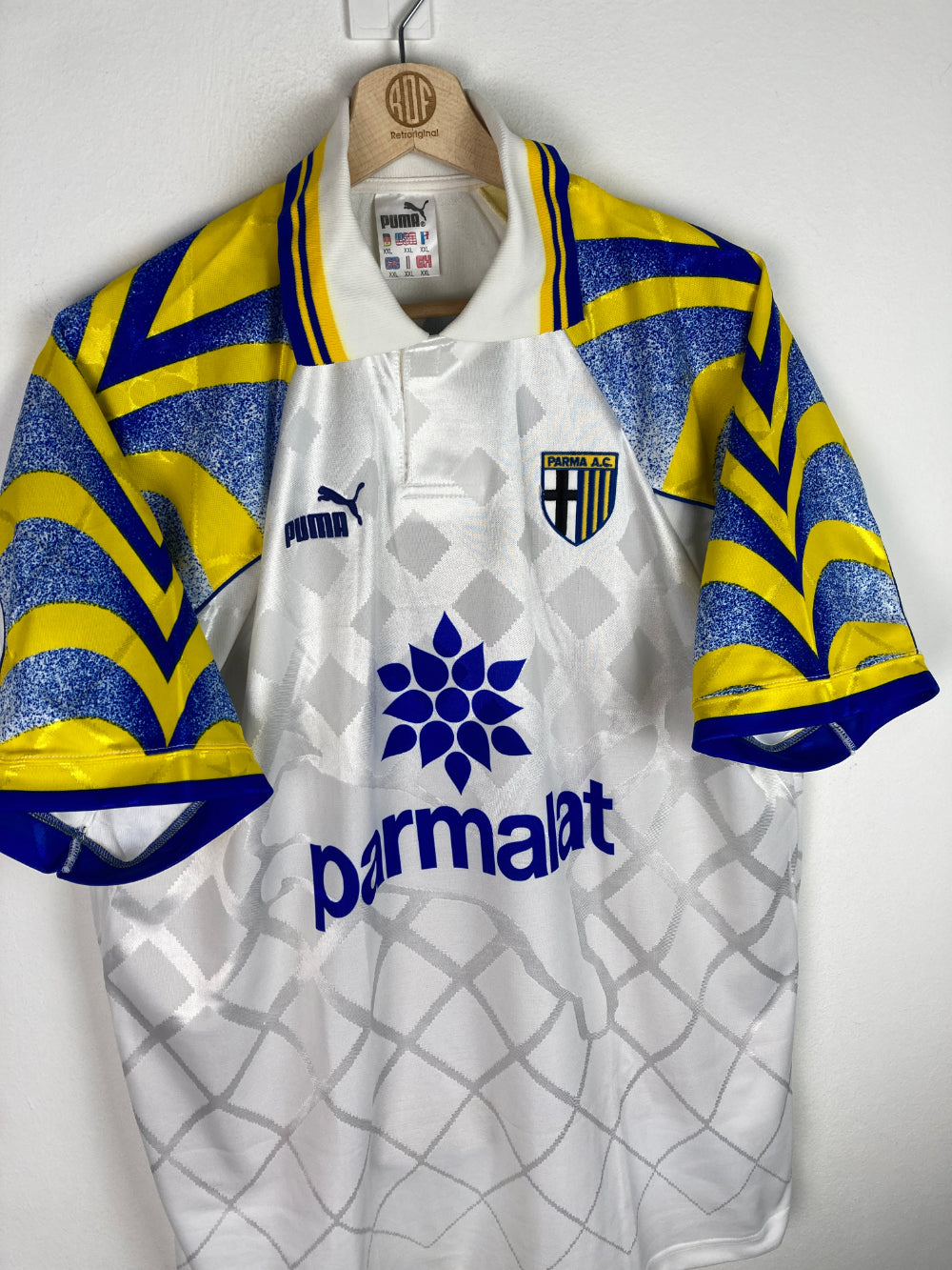 
                  
                    Original Parma Calcio 1913 Away Jersey 1995-1997 #10 Zola - XXL
                  
                