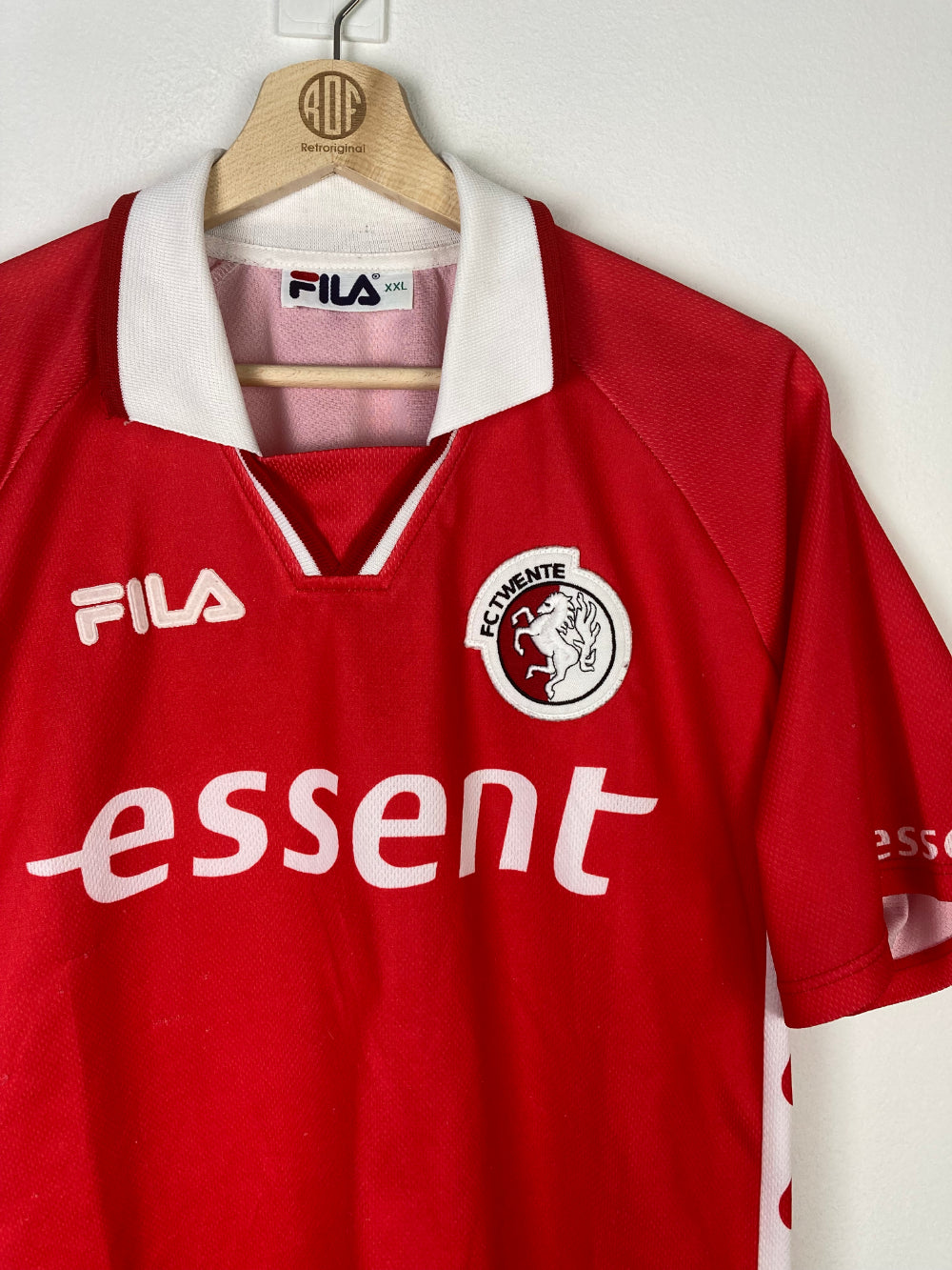 
                  
                    Original FC Twente Home Jersey 1999-2000 - XXL fits L
                  
                