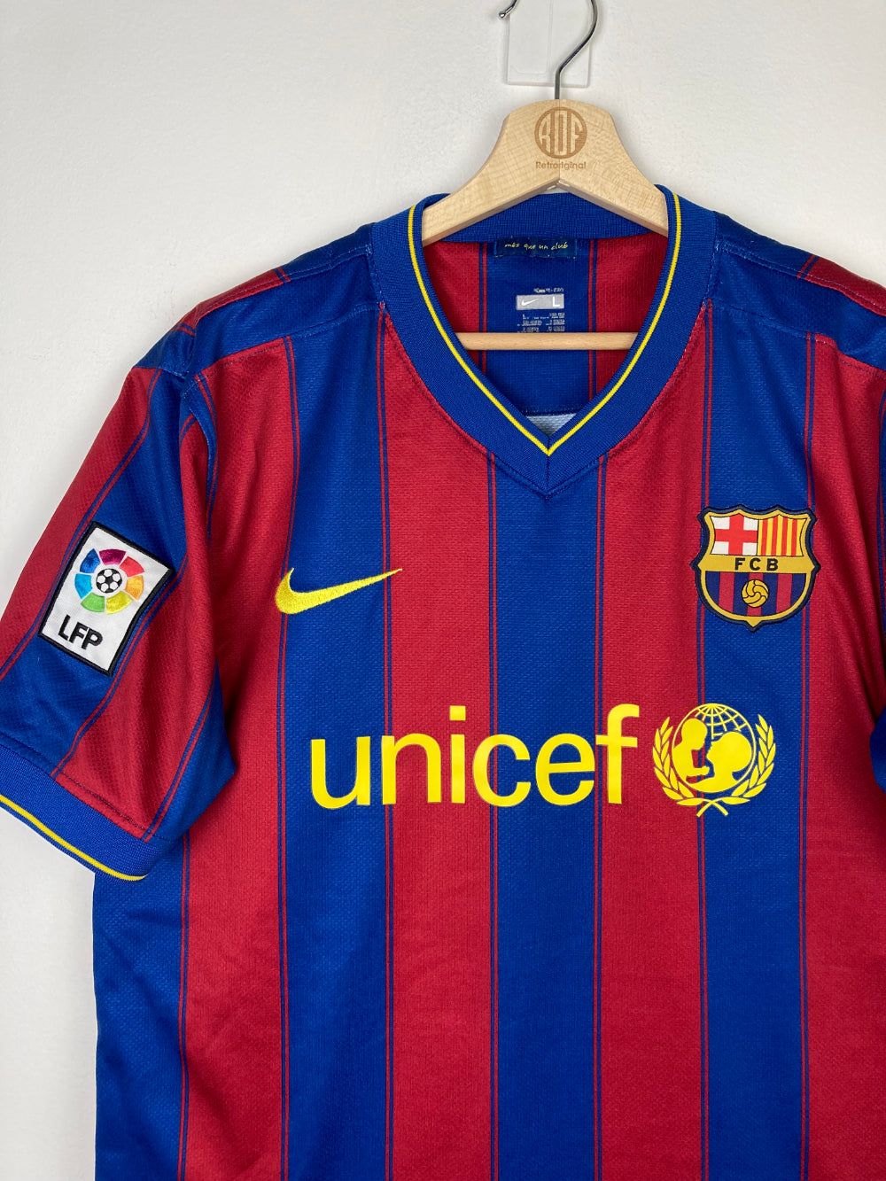 Original FC Barcelona Away Jersey 2018-2019 #10 of Lionel Messi - XL –  RetrOriginalFootball