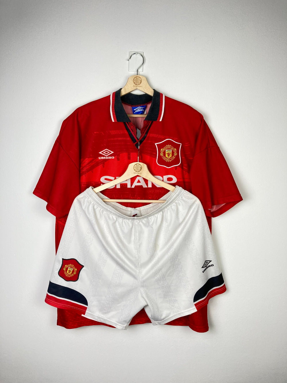 david beckham manchester united jersey 1999