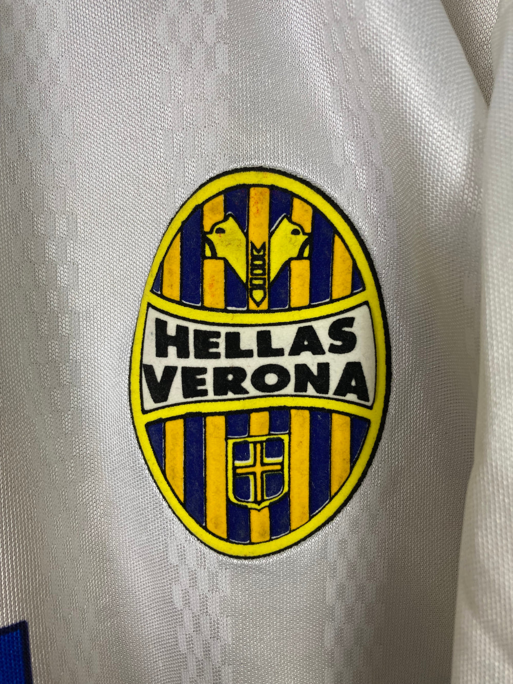 
                  
                    Original Hellas Verona Away Jersey 1998-1999 - XXL
                  
                