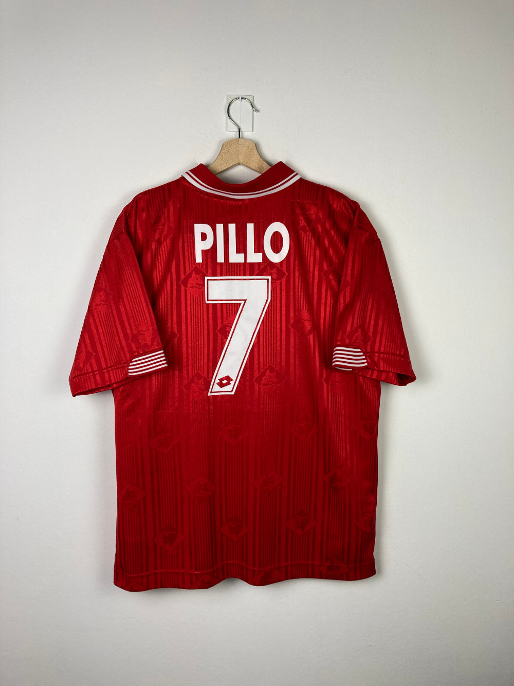 
                  
                    Original Piacenza Calcio Home Jersey 1997-1998 #7 of Pillo - XL
                  
                