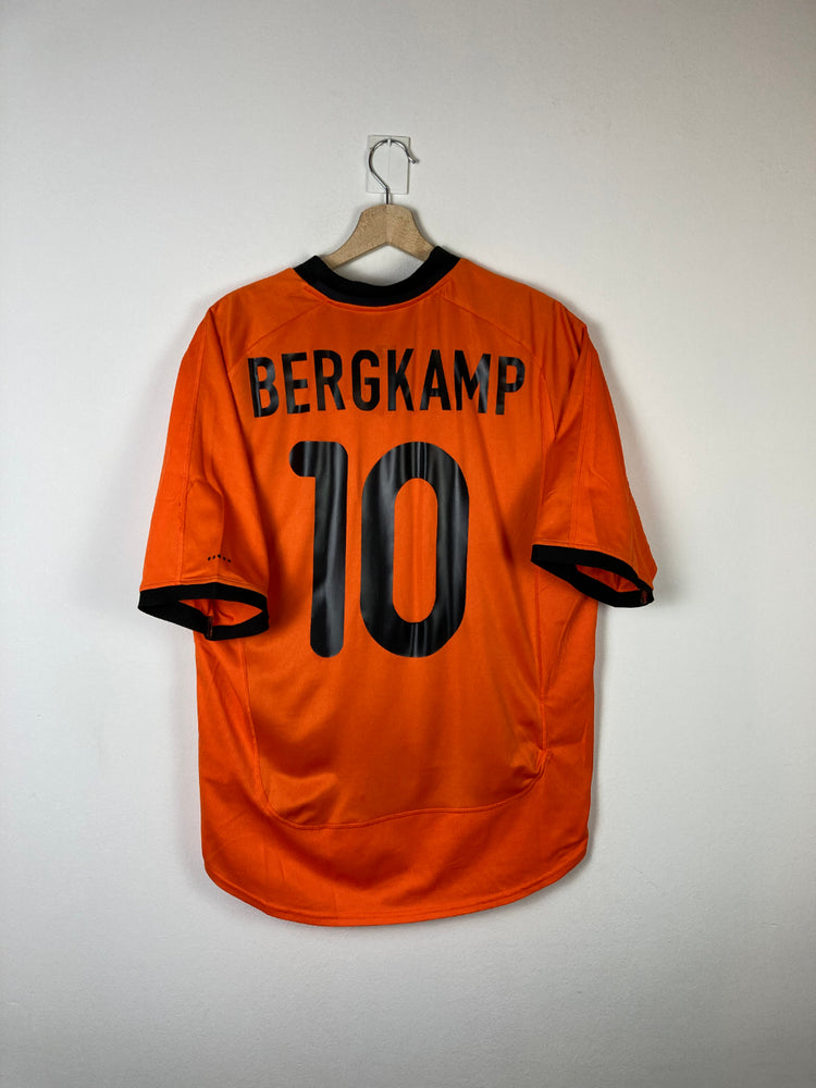 
                  
                    Original Holland Home Jersey 2000-2002 #10 of Dennis Bergkamp - L
                  
                