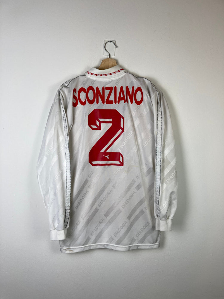 
                  
                    Original Padova *Matchworn* Home Jersey 1995-1996 #2 of Antonio Sczonziano - XL
                  
                