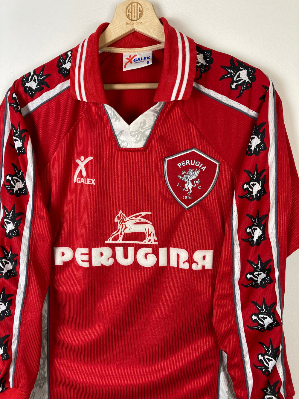 
                  
                    Original Perugia Calcio Home Jersey 1997-1999 - S
                  
                
