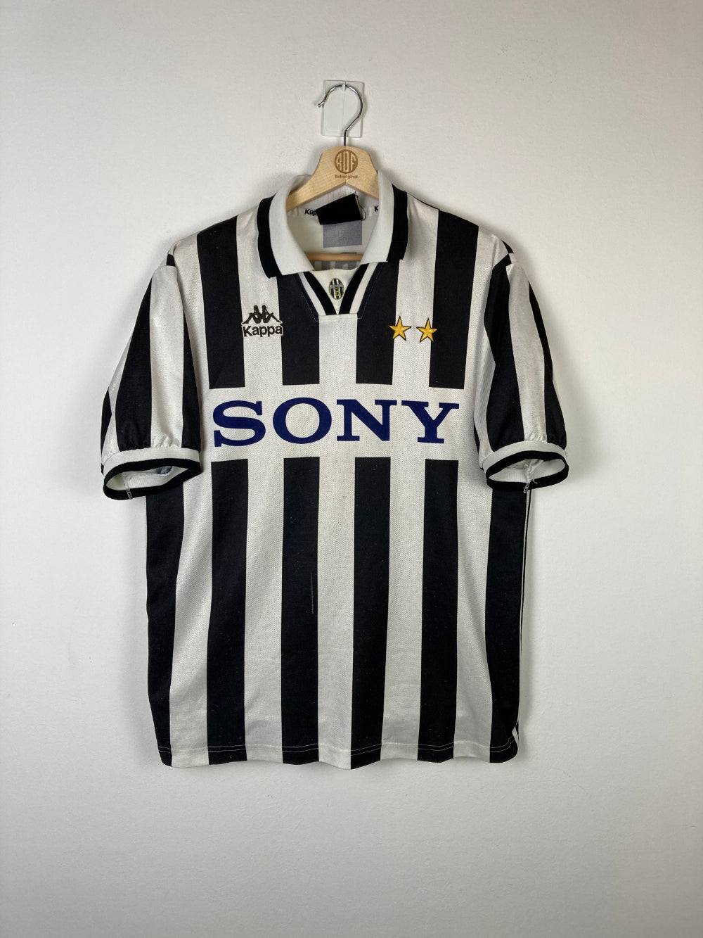 
                  
                    Original Juventus F.C. Home Jersey 1996-1997 #10 of Alessandro Del Piero - M
                  
                