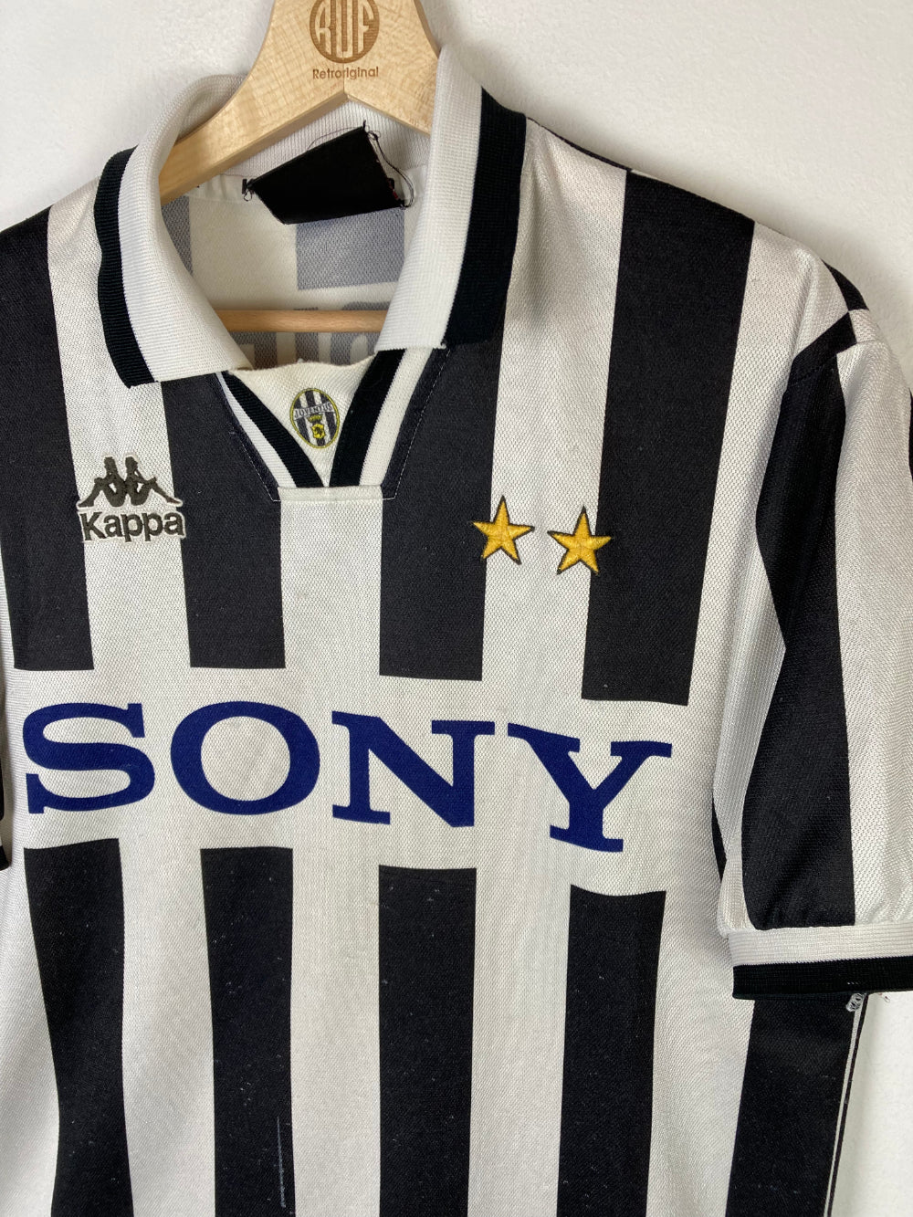 
                  
                    Original Juventus F.C. Home Jersey 1996-1997 #10 of Alessandro Del Piero - M
                  
                