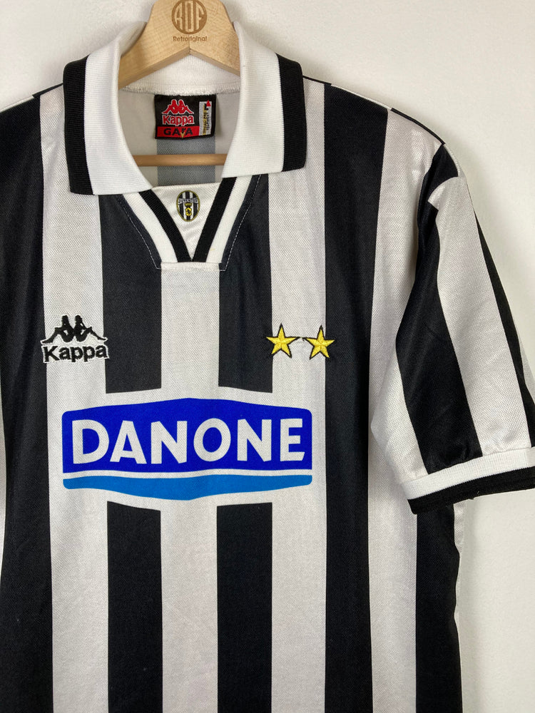 
                  
                    Original Juventus Home Jersey 1994-1995 - L
                  
                