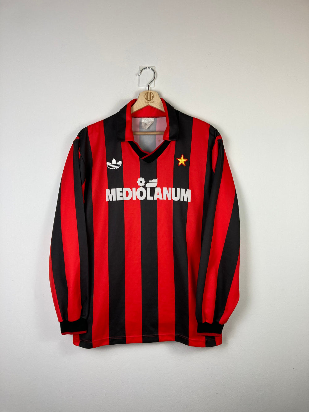 
                  
                    Original AC Milan Home Jersey 1991-1992 - L
                  
                