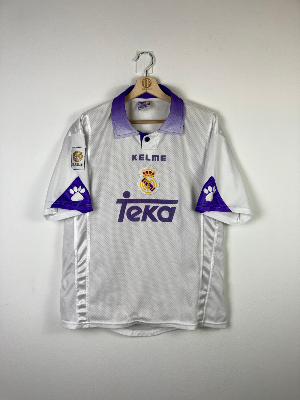 
                  
                    Original Real Madrid Home Jersey 1997-1998  - XL
                  
                