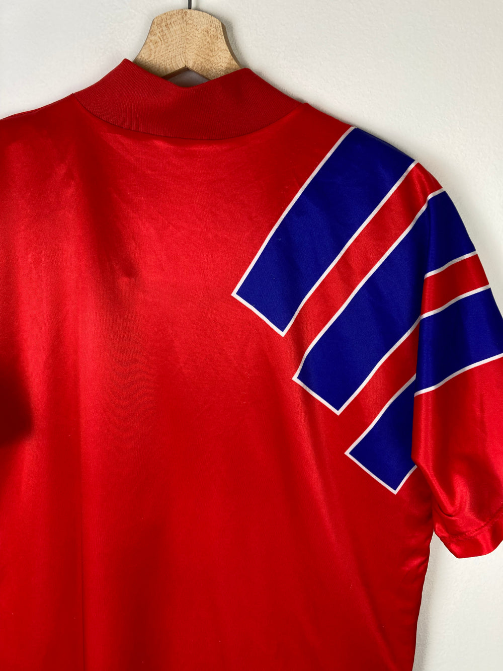 
                  
                    Original FC Bayern München Home Jersey 1991-1993 - L
                  
                