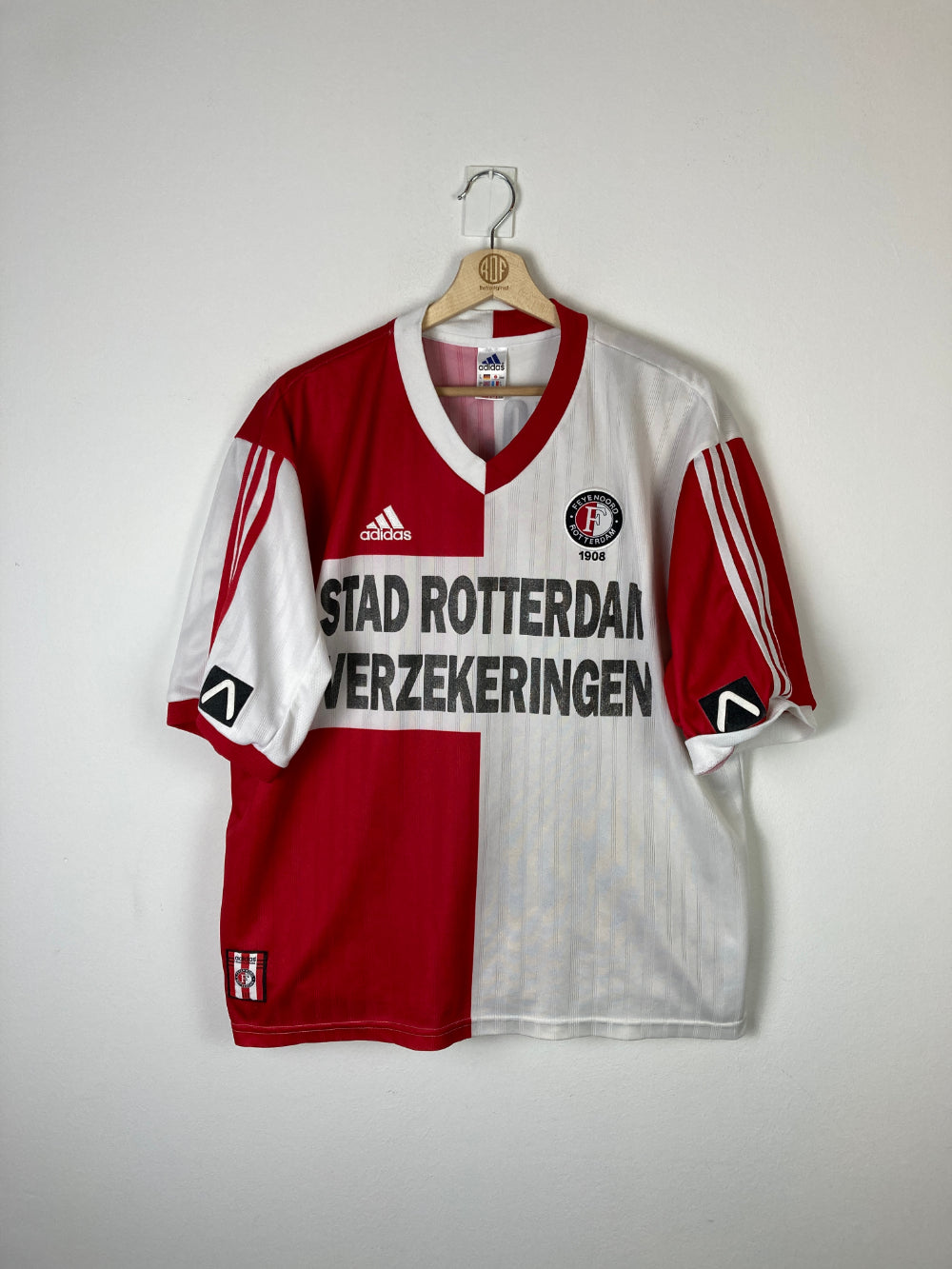 
                  
                    Original Feyenoord Rotterdam Home Jersey 1999-2000 #14 of Peter van Vossen - XL
                  
                