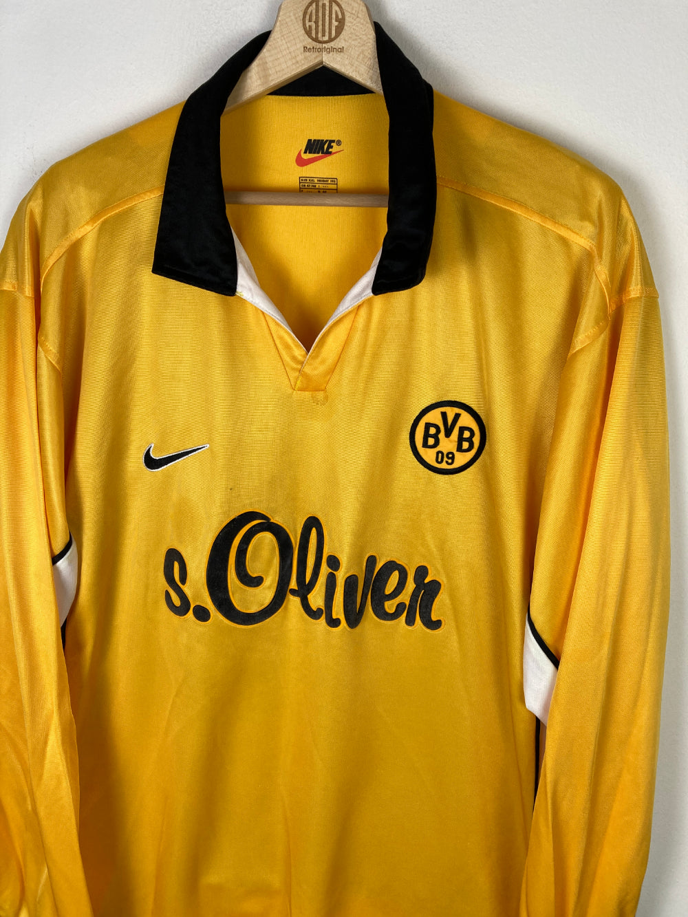 
                  
                    Original Borussia Dortmund Home Jersey 1998-2000 - XL
                  
                