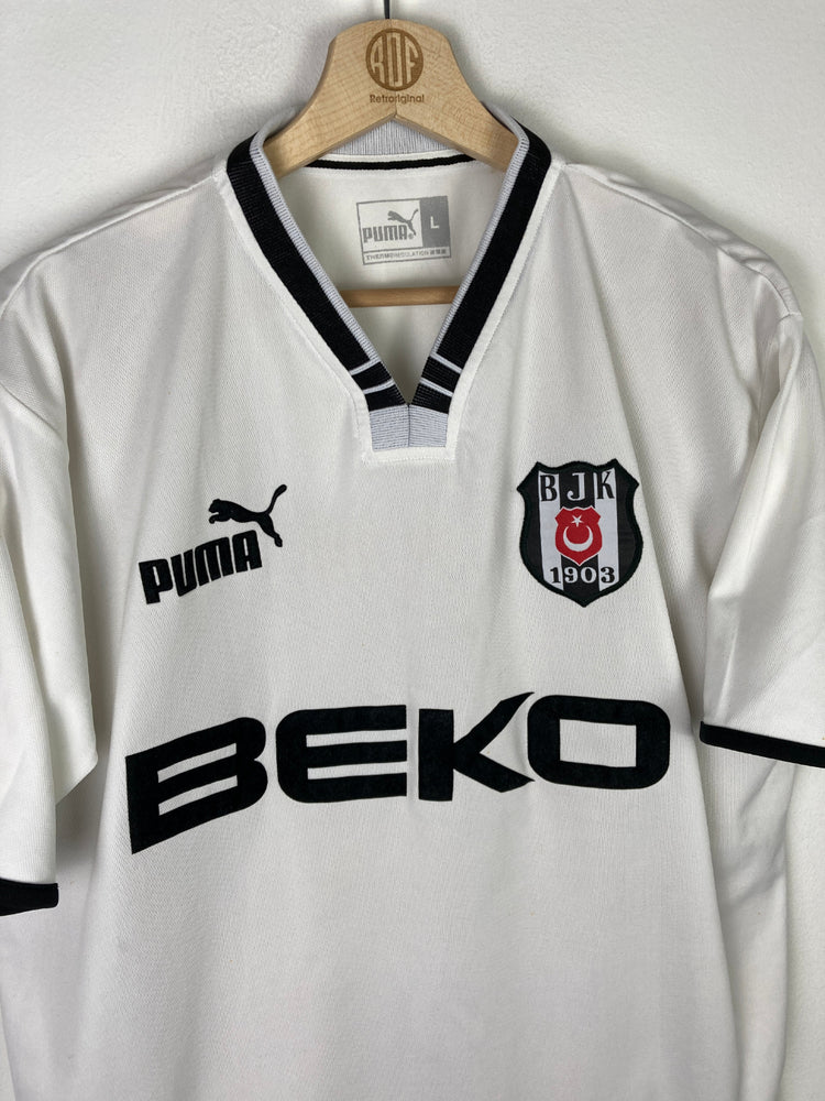 
                  
                    Original Besiktas JK Home Jersey 2001-2002 - XL
                  
                