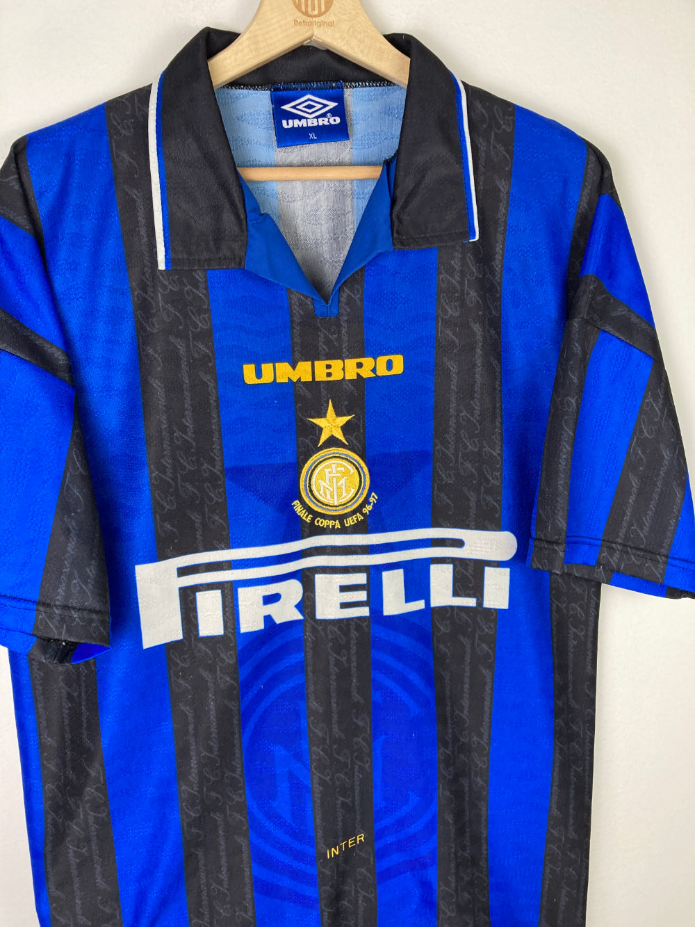 
                  
                    Original Inter Milan Home *Special* Jersey 1996-1997 #9 Zamorano - XL
                  
                
