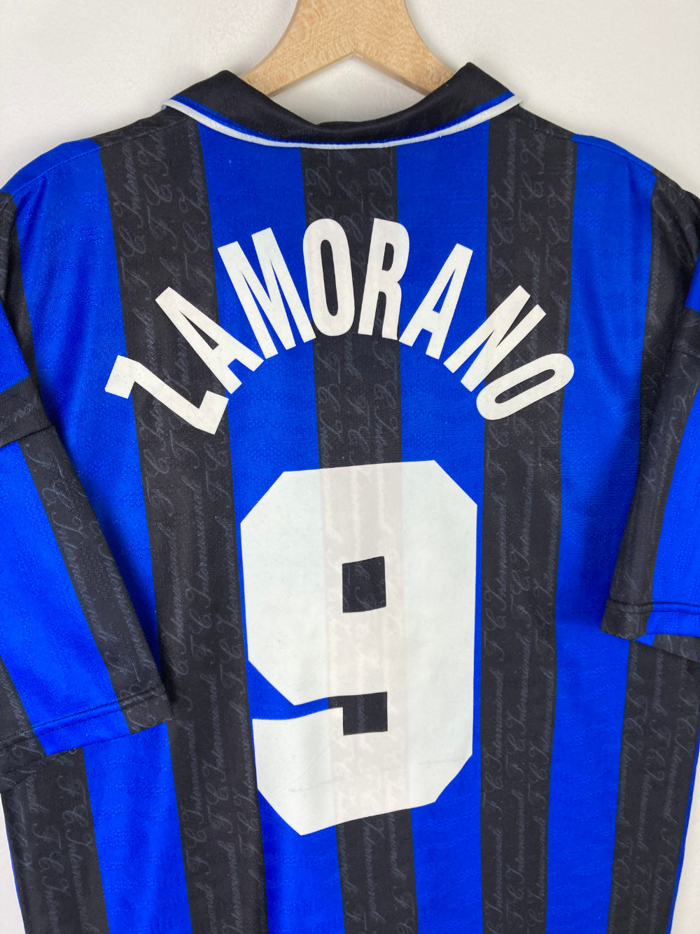 
                  
                    Original Inter Milan Home *Special* Jersey 1996-1997 #9 Zamorano - XL
                  
                