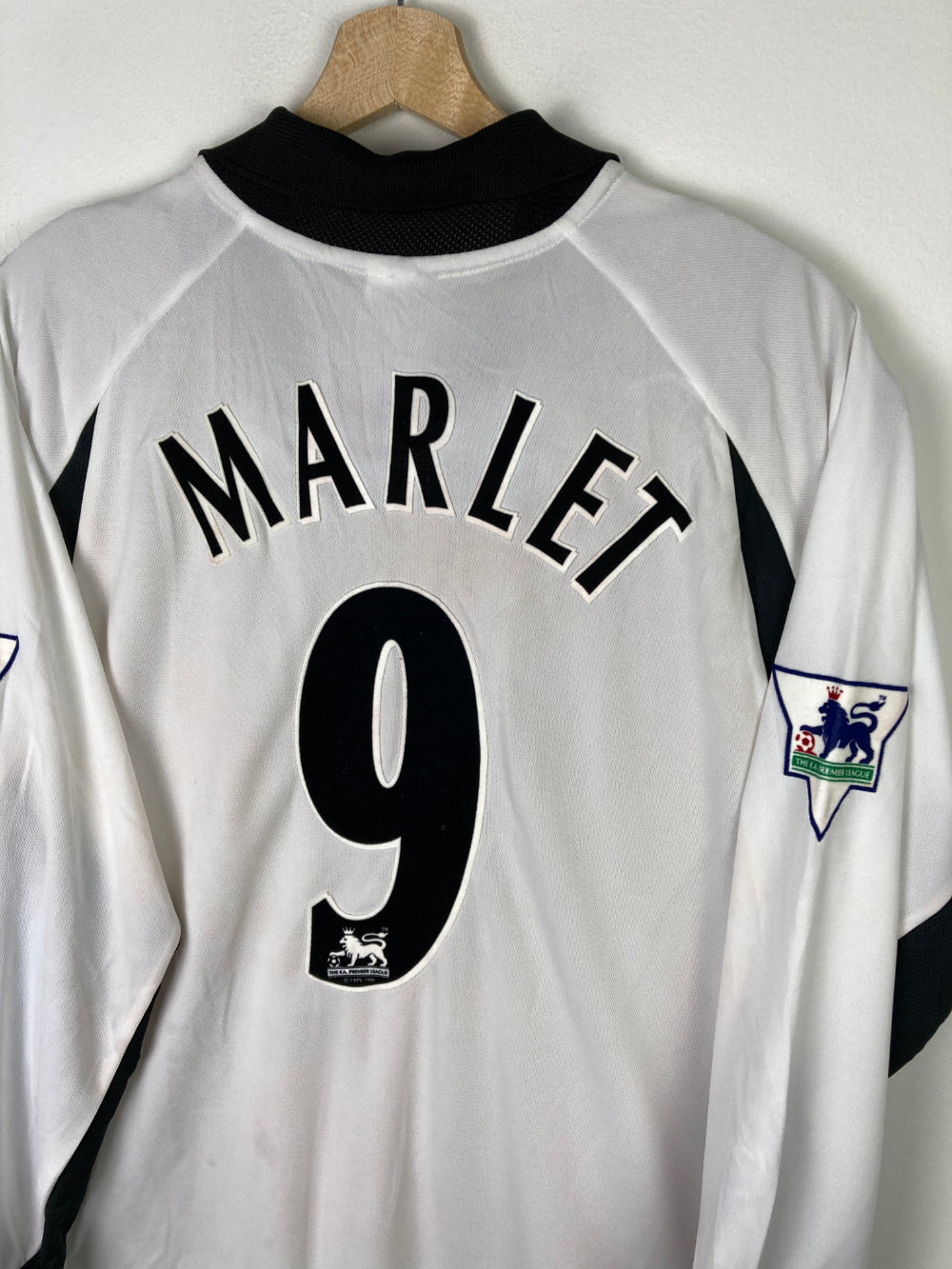 
                  
                    Original Fulham F.C. *Matchworn* Home Jersey 2001-2002 #9 of Steve Marlet - XL
                  
                