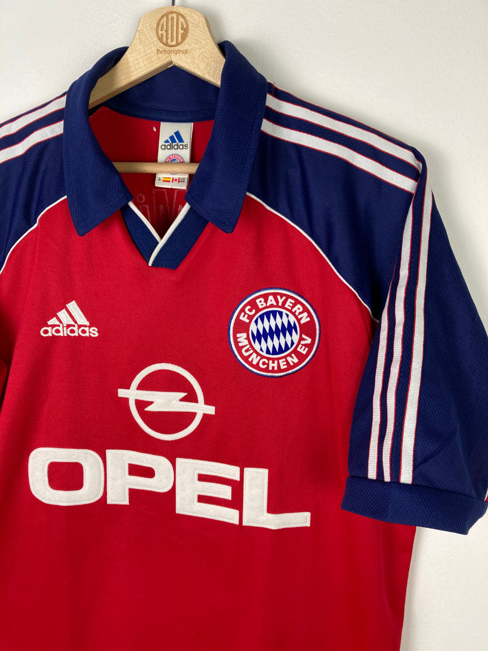 
                  
                    Original FC Bayern München Home Jersey 1999-2001 - M
                  
                