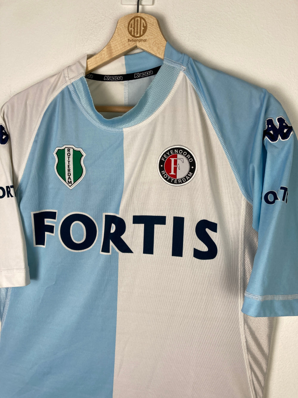 
                  
                    Original Feyenoord Rotterdam Away Jersey 2004-2005 - L fits M
                  
                
