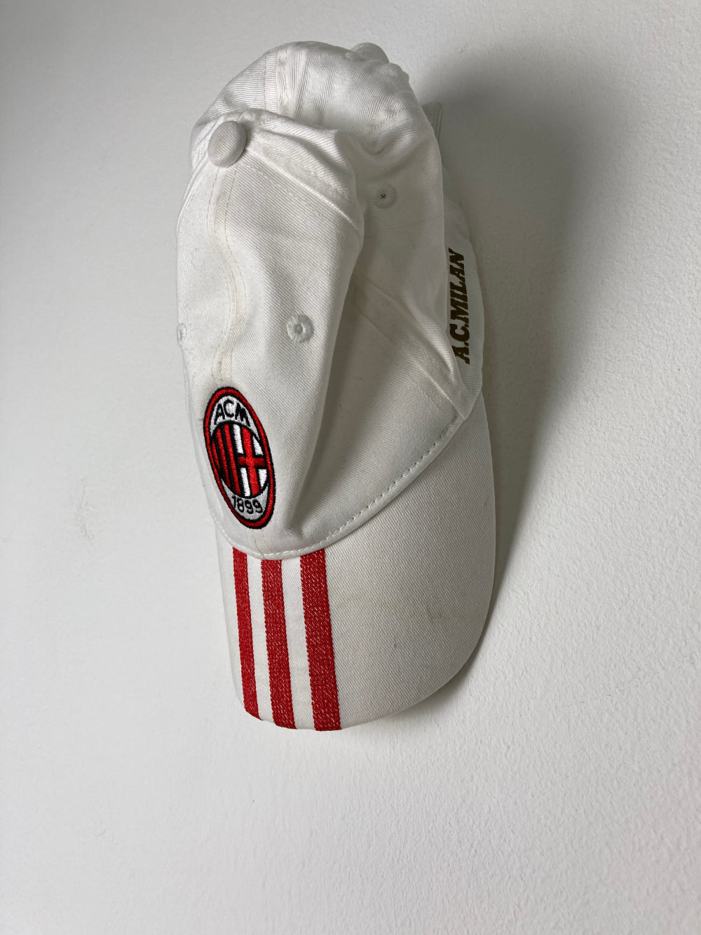 
                  
                    Original AC Milan Cap 2000s
                  
                