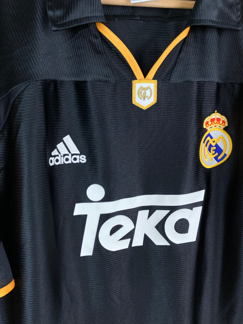 
                  
                    Original Real Madrid CF Away Jersey 1999-2001 #19 Anelka- XL
                  
                