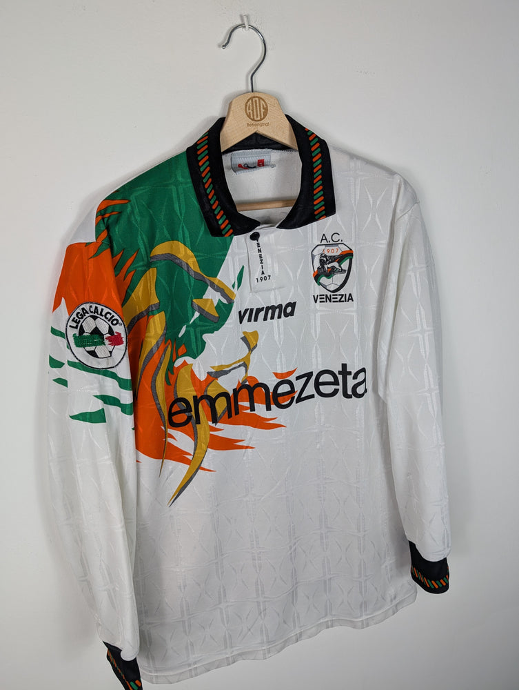 
                  
                    Original Venezia FC *Matchworn* Away Jersey 1997-1998 #15 Ginestra - XL
                  
                