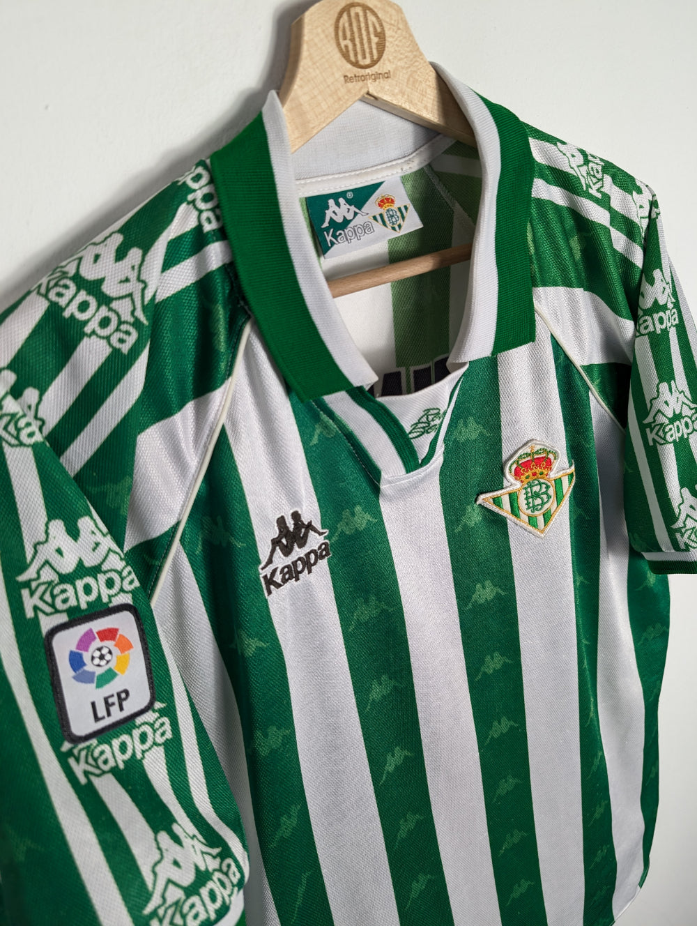 
                  
                    Original Real Betis *Player issued* Away Jersey 1995-1997 #25 Finidi George - XL
                  
                