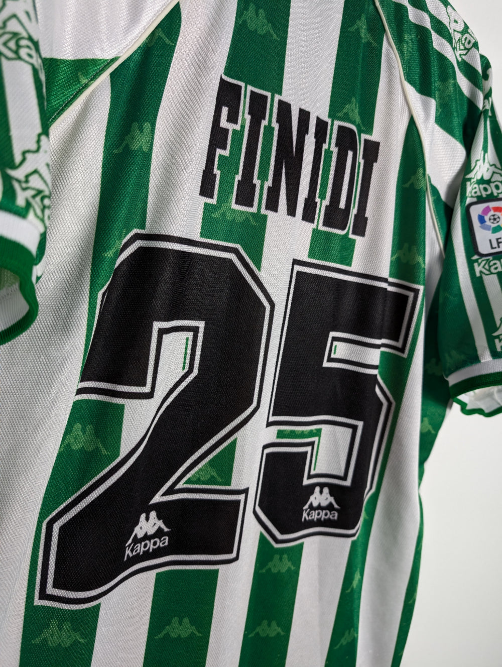 
                  
                    Original Real Betis *Player issued* Away Jersey 1995-1997 #25 Finidi George - XL
                  
                