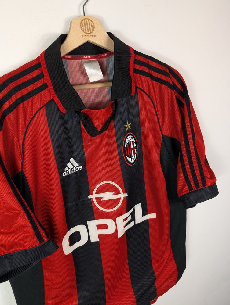 
                  
                    Original AC Milan Home Jersey 1998-1999 #9 Weah - L
                  
                