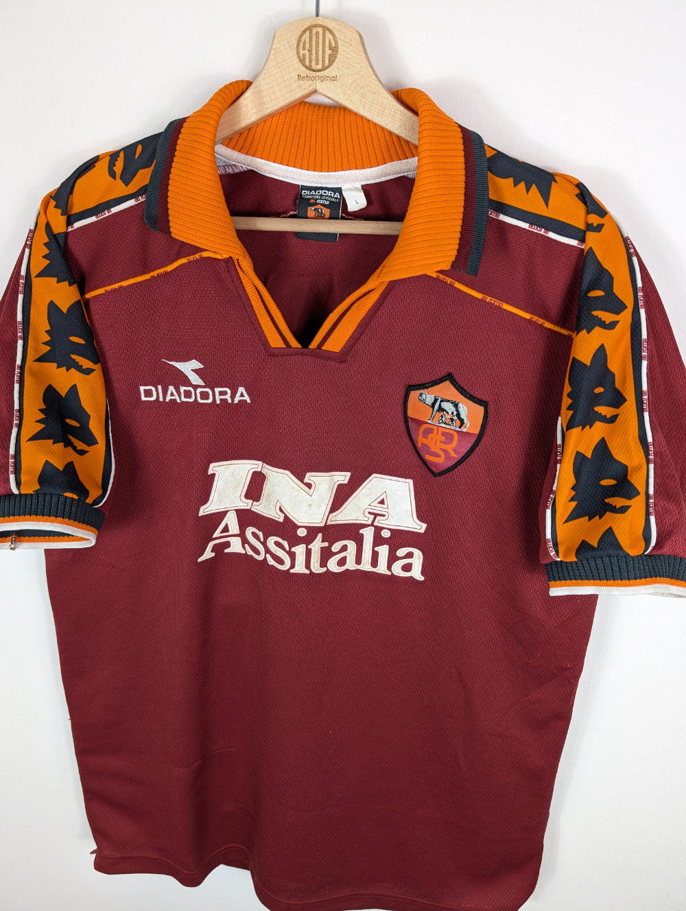 
                  
                    Original AS Roma *Player-issue* Home Jersey 1998-1999 #10 Totti - L
                  
                